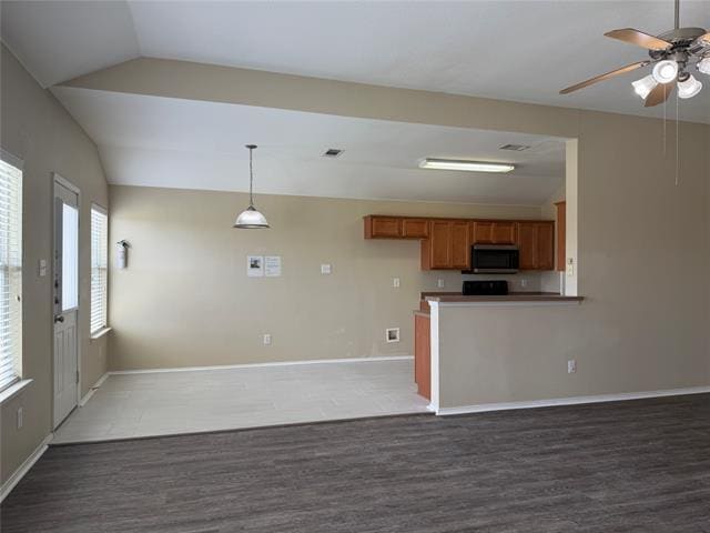 Building Photo - 301 Meadow Lark Ln