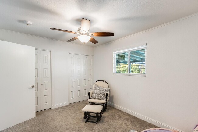 Building Photo - 5352 W Port Au Prince Ln