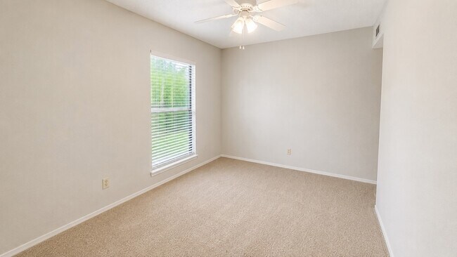 Building Photo - 1508 Finley Dr