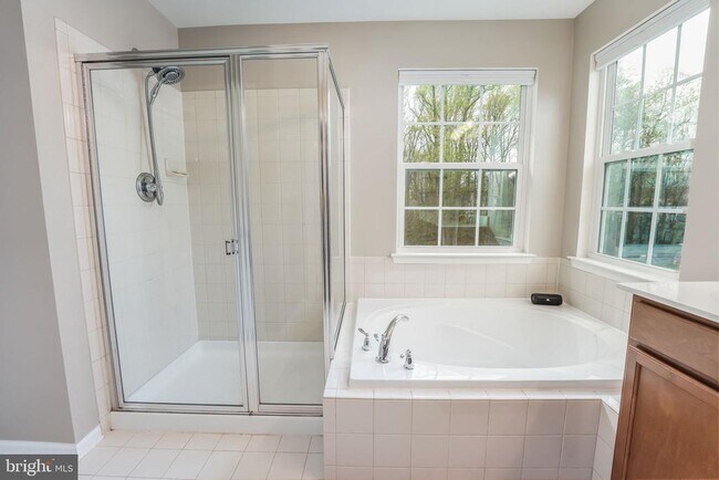 Building Photo - 15558 Marsh Overlook Dr
