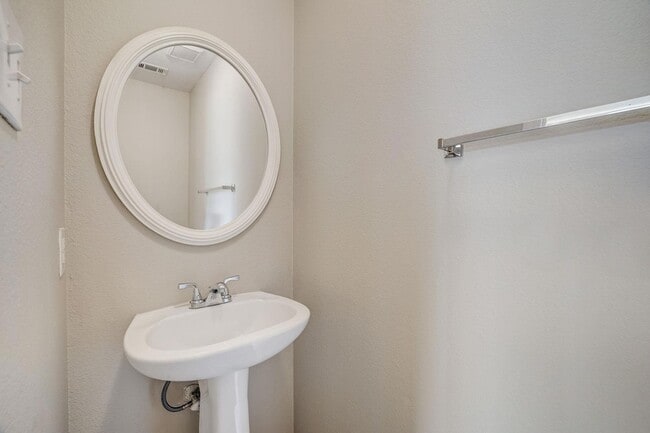 Building Photo - 314 Bello Dr