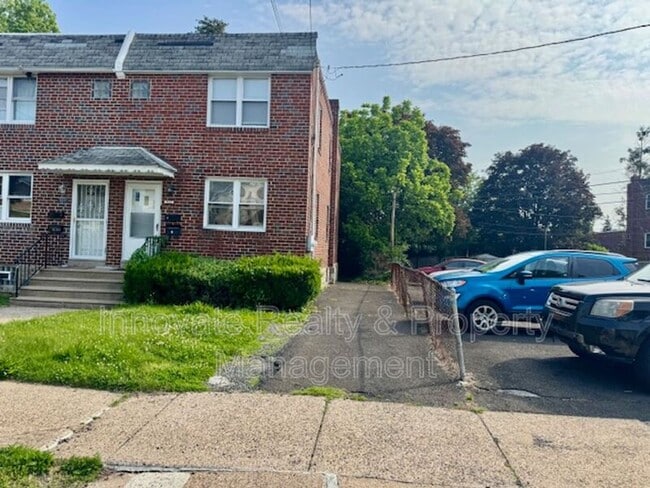 Building Photo - 941 Afton St