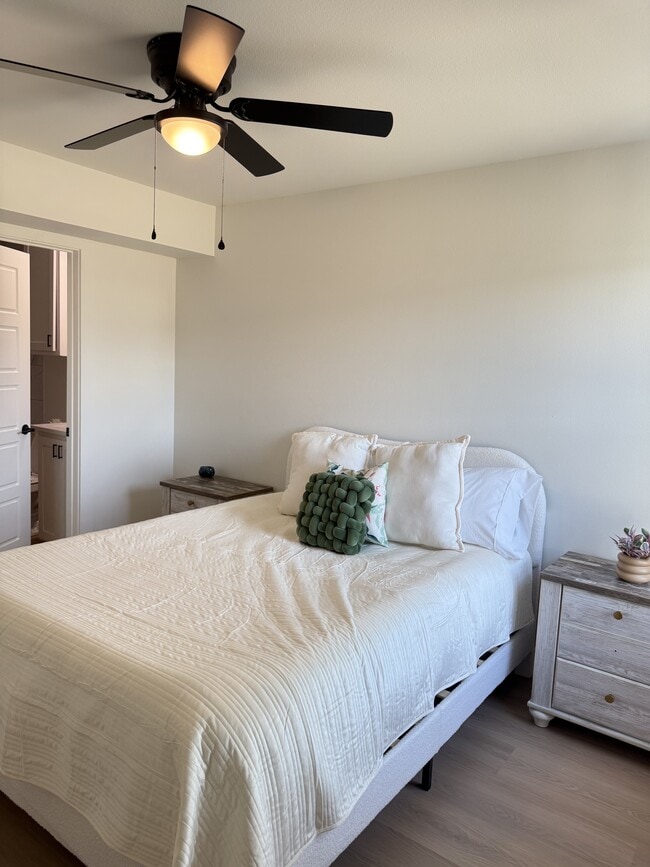 Building Photo - 1162 W Cato Springs Rd