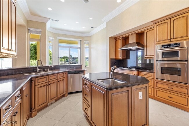 Building Photo - 10117 Edgecliff Ln