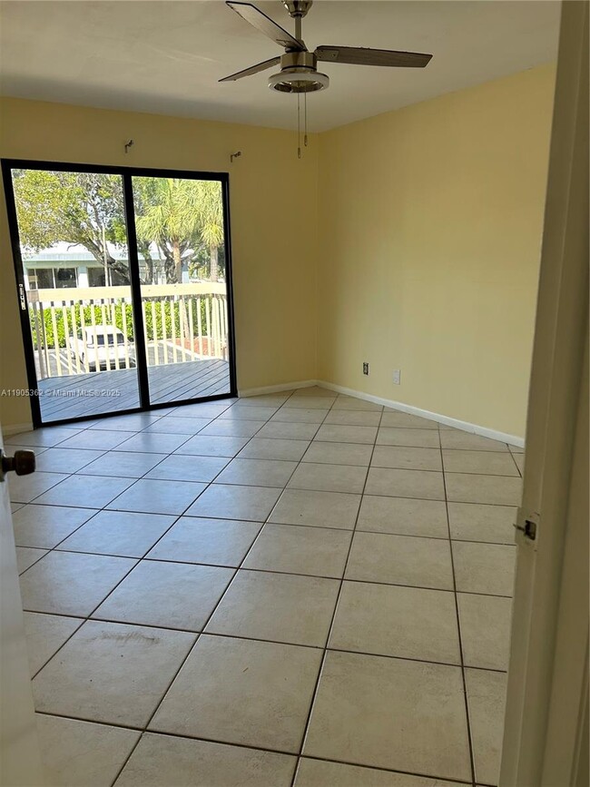 Building Photo - 600 Executive Center Dr