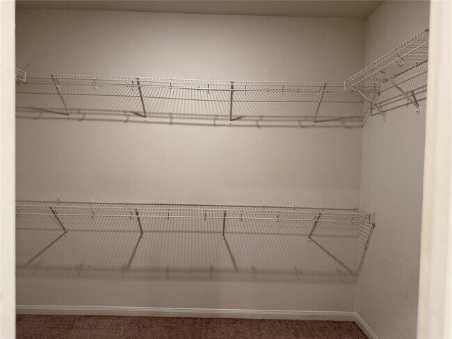 Building Photo - 469 Amberwood Pk Dr