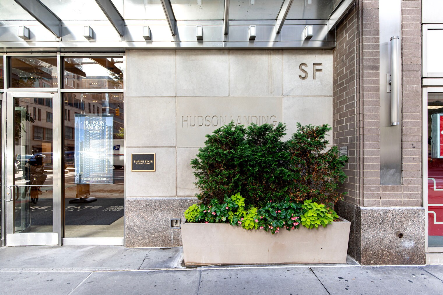 Building Photo - 561 10th Ave