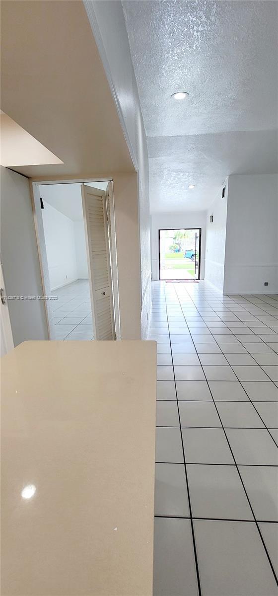 Building Photo - 6991 NW 20th Ct