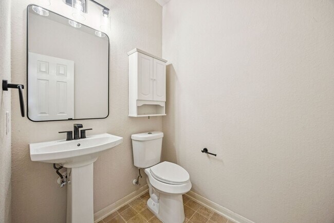 Building Photo - 18006 Cypress Valley Ln