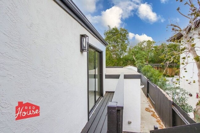 Building Photo - 408 Bristol Rd