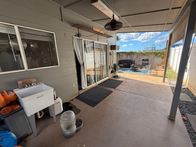 Building Photo - 91-1036E Hoomaka St