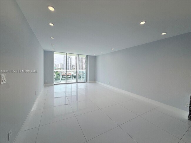 Building Photo - 19390 Collins Ave