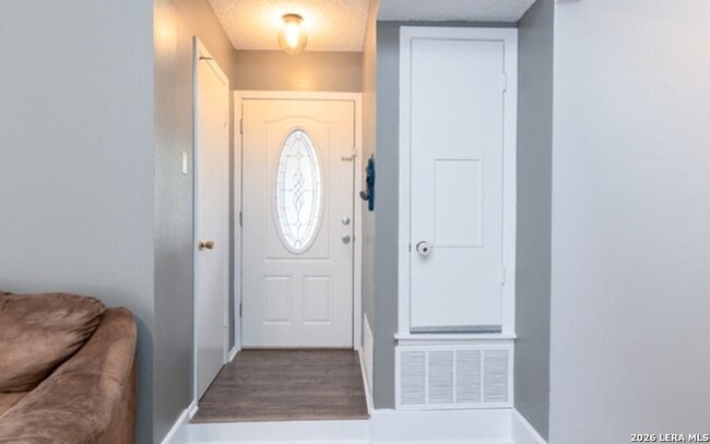 Building Photo - 5855 Cliffmont Dr