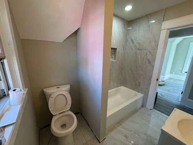 Building Photo - 17 Arcadia Pl