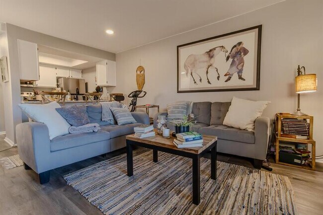 Building Photo - 16103 E Alaska Pl