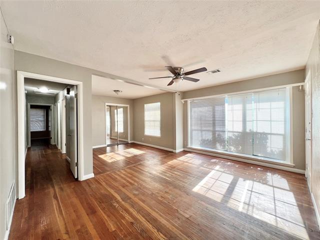 Building Photo - 1607 Herschel St