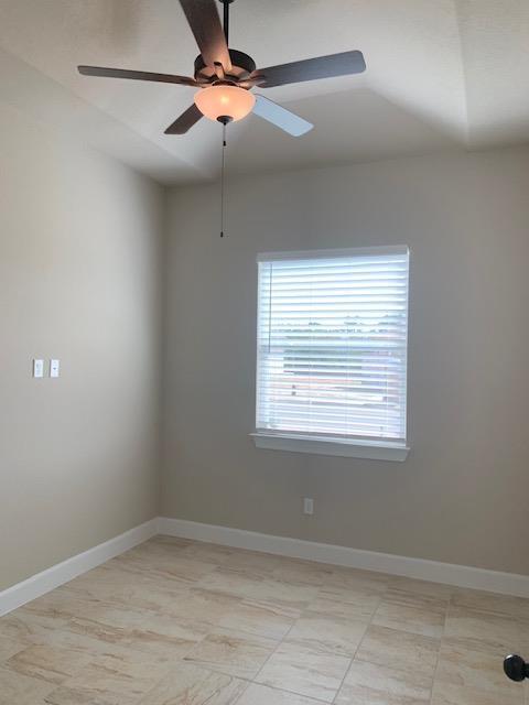 Building Photo - 120 Parlin Ln