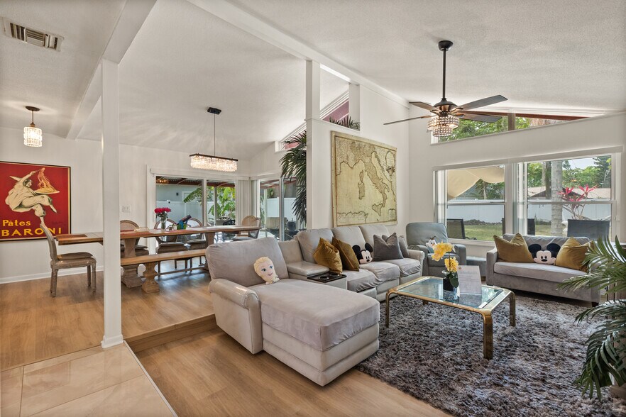 Building Photo - 4760 Lake Cecile Dr