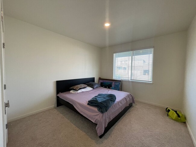 Building Photo - Live Lavishly in Crystal Valley Ranch