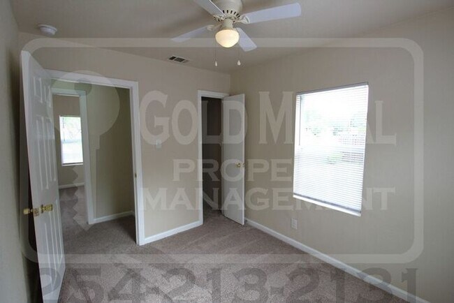 Building Photo - Now Leasing – 1103 S 5th Street