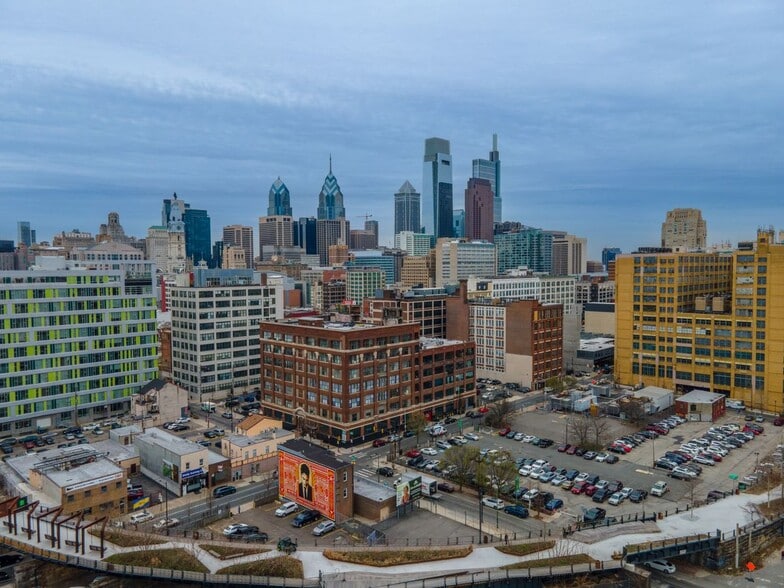 Building Photo - 1131 Callowhill St