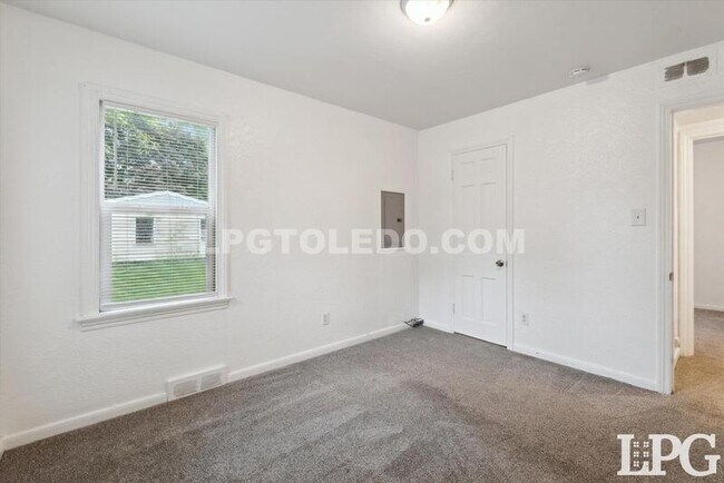 Building Photo - 1109 Turner Ave
