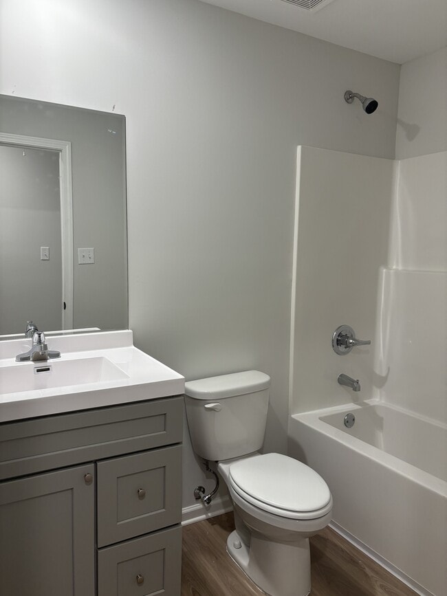 Building Photo - 3281 Madewell St