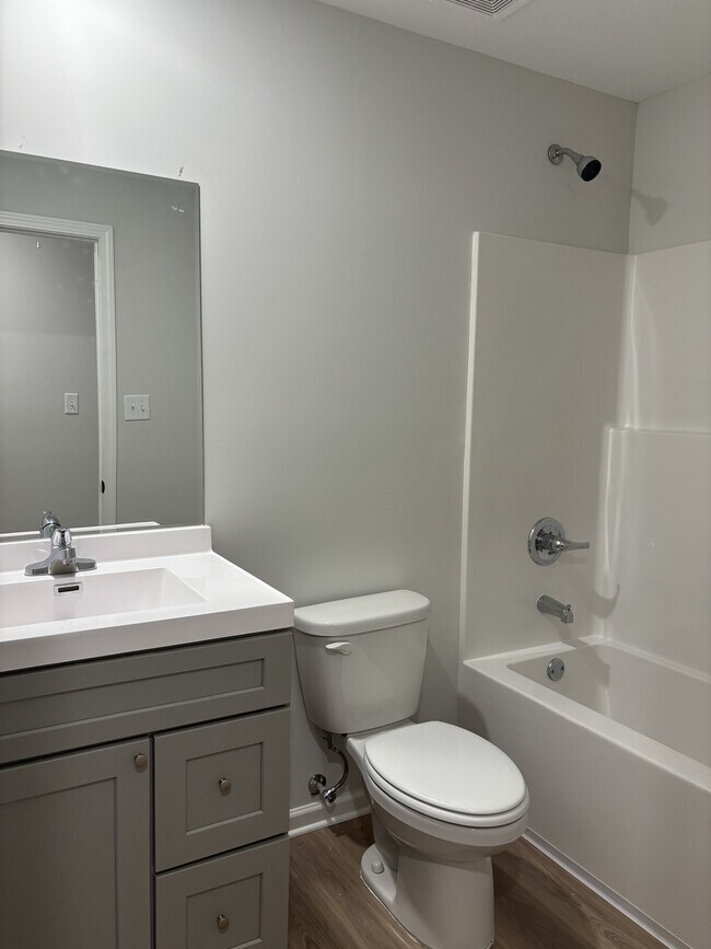 Building Photo - 457 Fernhill Cove