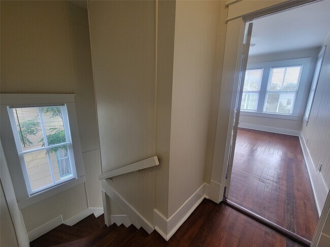 Building Photo - 2221 35th St