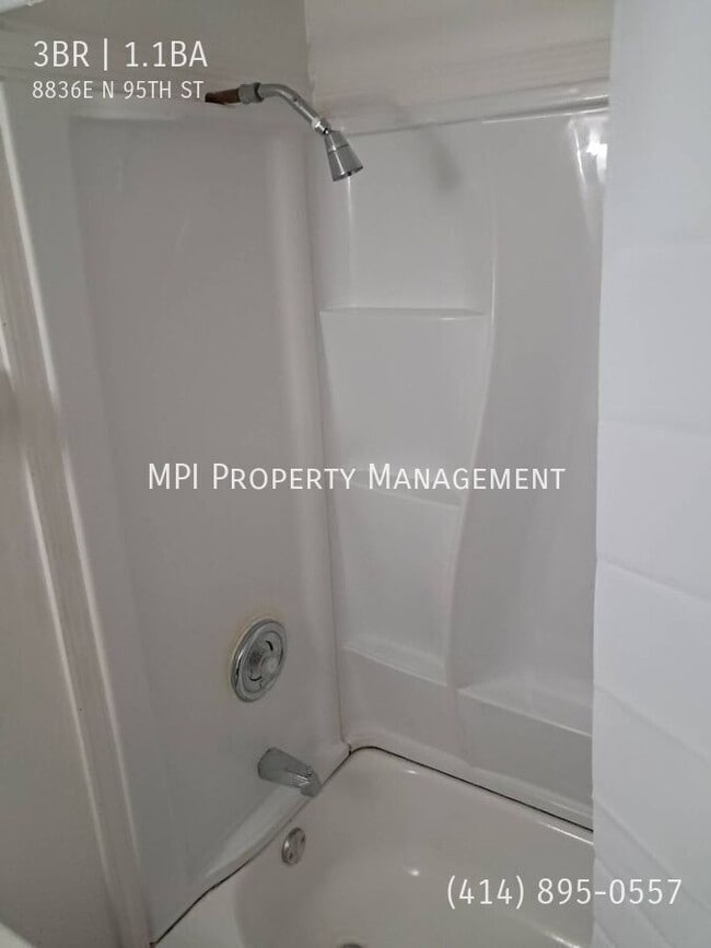 Building Photo - 8836E N 95TH St