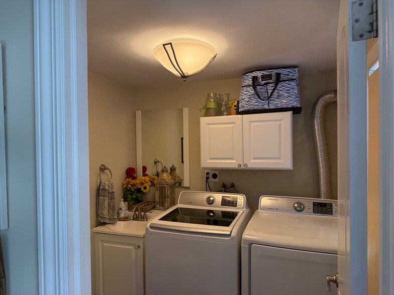 Laundry storage!! - 130 Simpson Rd