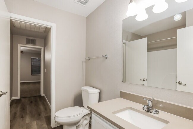 Building Photo - 10938 E Flossmoor Ave