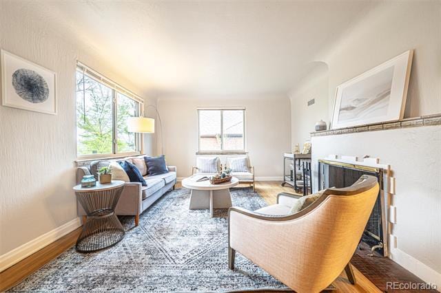 Building Photo - 1245 Dahlia St