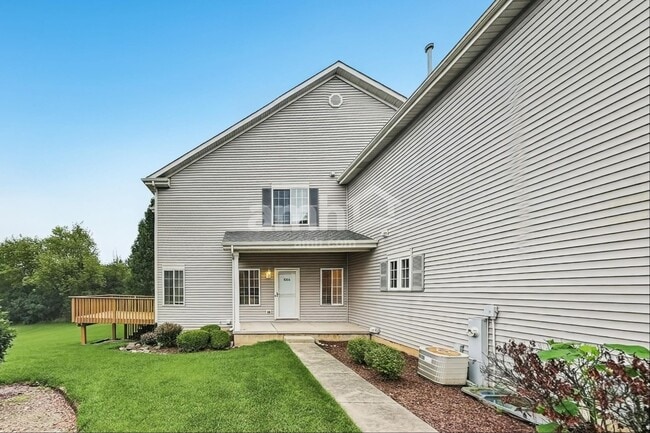 Building Photo - 1064 Castleshire Dr