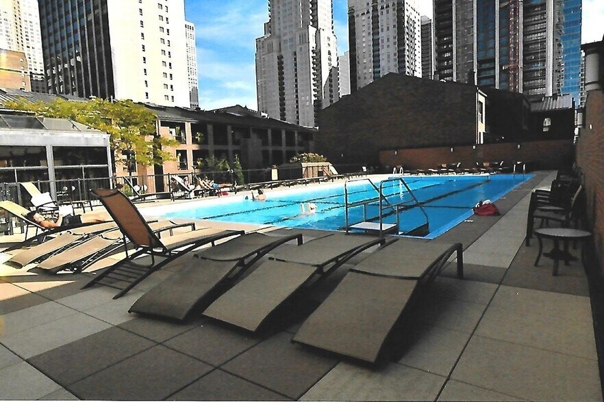 Building Photo - 1030 N State St