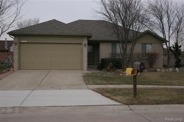 Building Photo - 2081 Newburgh Dr