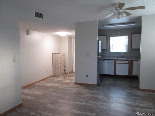 Building Photo - 340 S Estes St