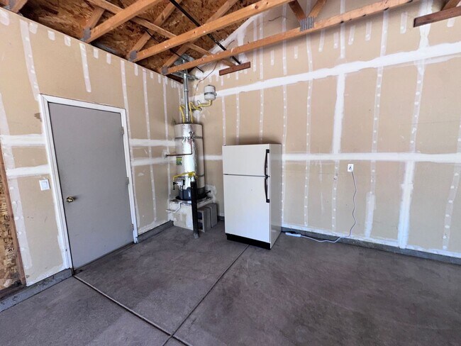 Building Photo - 10427 Chadwell Dr