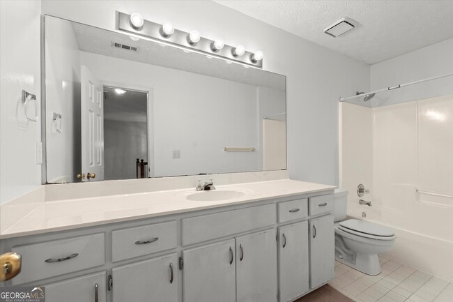 Building Photo - 115 Rockhurst Chase