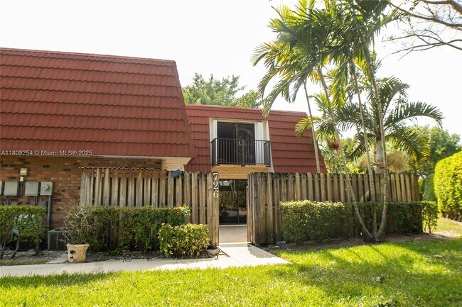 Primary Photo - 726 NW 98th Cir