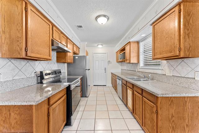 Building Photo - 6801 Ridgetop Rd