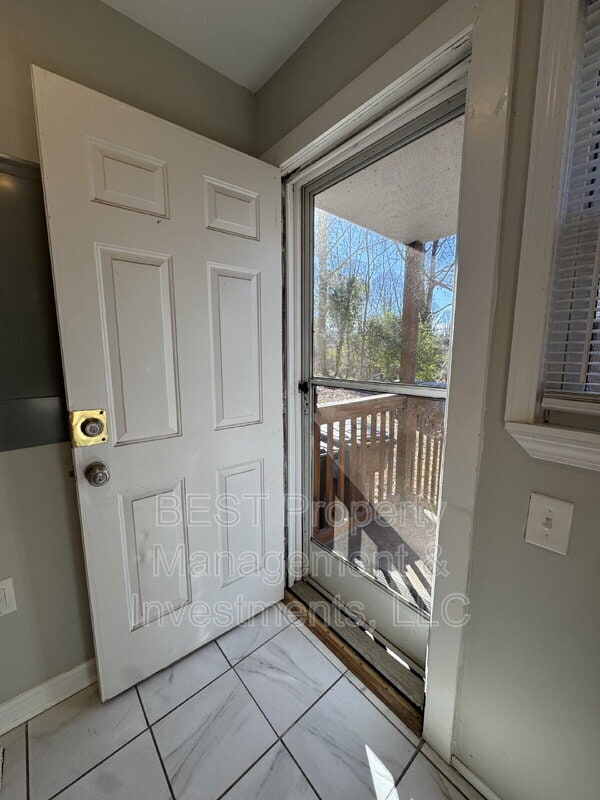 Building Photo - 1305 Norris Ave