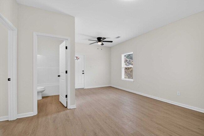 Building Photo - 2009-2011 Scotty Ct