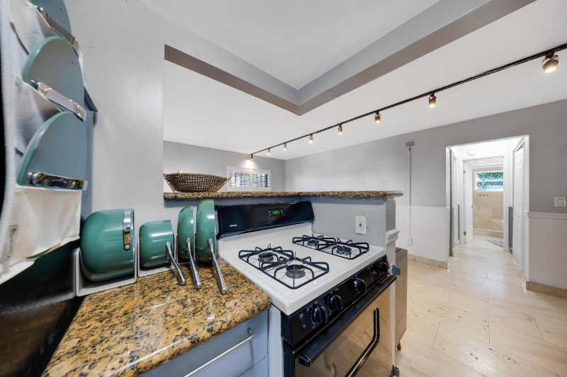 Building Photo - 759 Meridian Ave