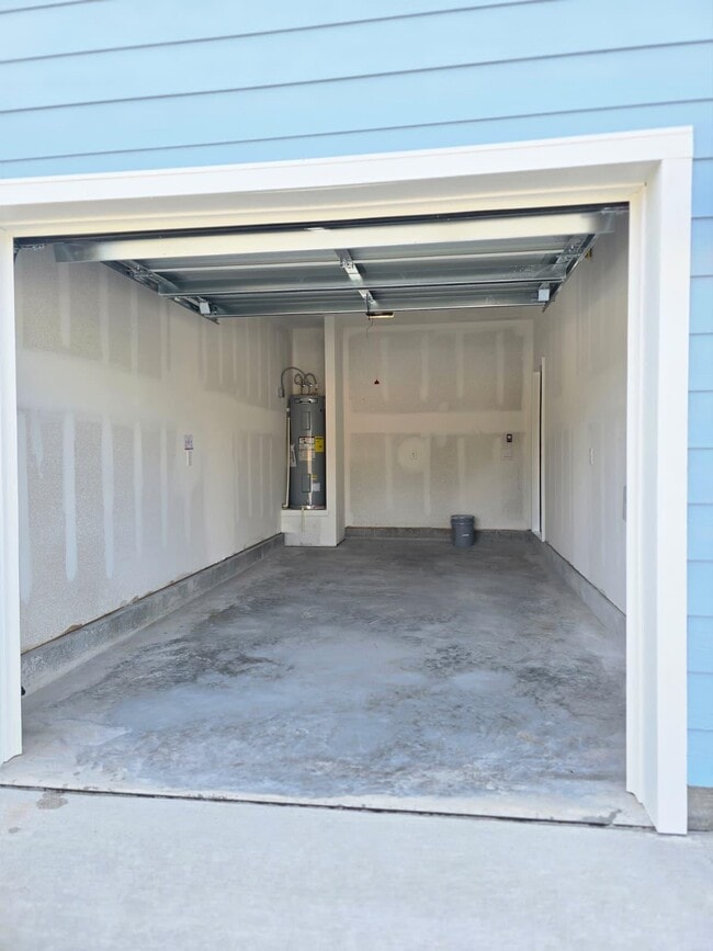 Building Photo - 190 Turpentine Dr