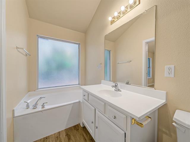 Building Photo - 1705 Massey Dr