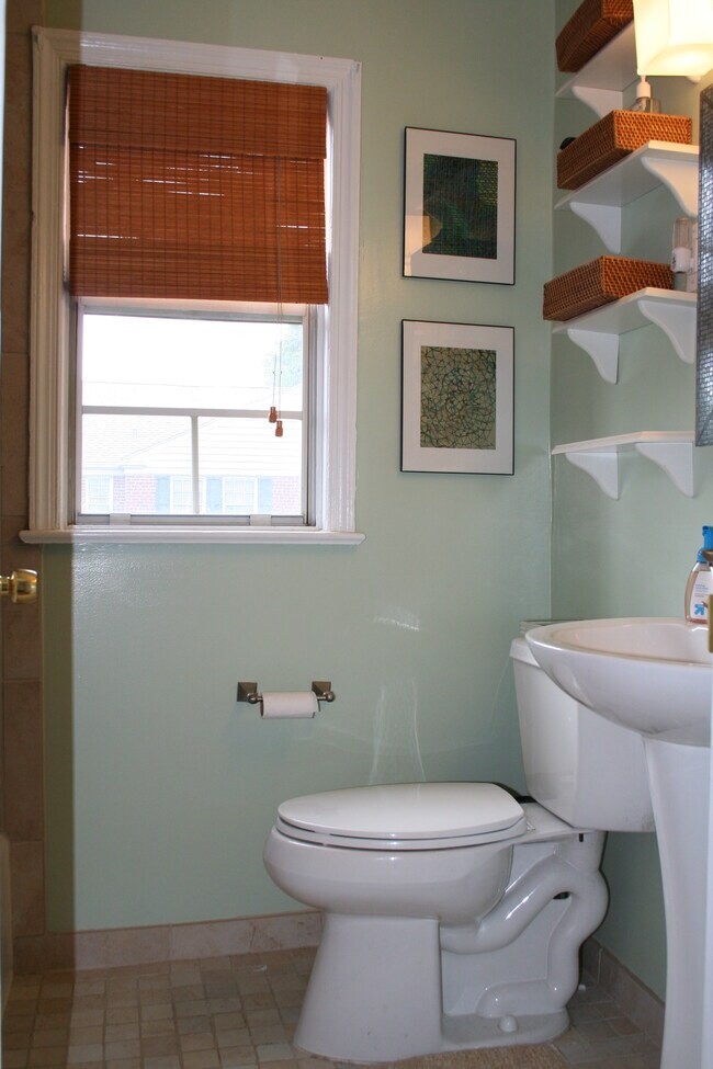 Bathroom - 6731 W Wakefield Dr