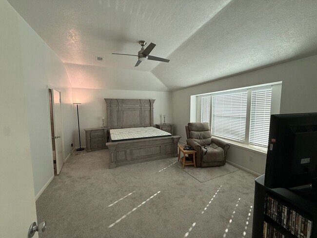 Building Photo - 2722 Springstone Dr