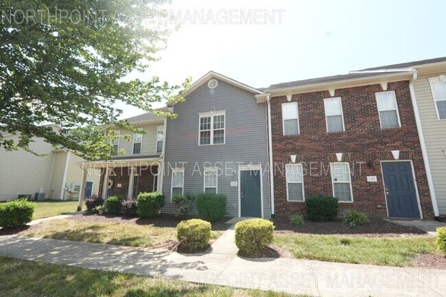 Building Photo - Charming 2-bedroom, 2.5-bath home