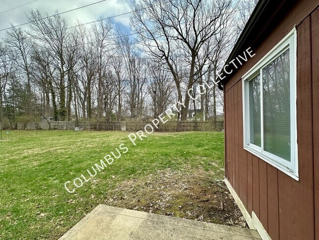 Building Photo - 906 S Spring Rd